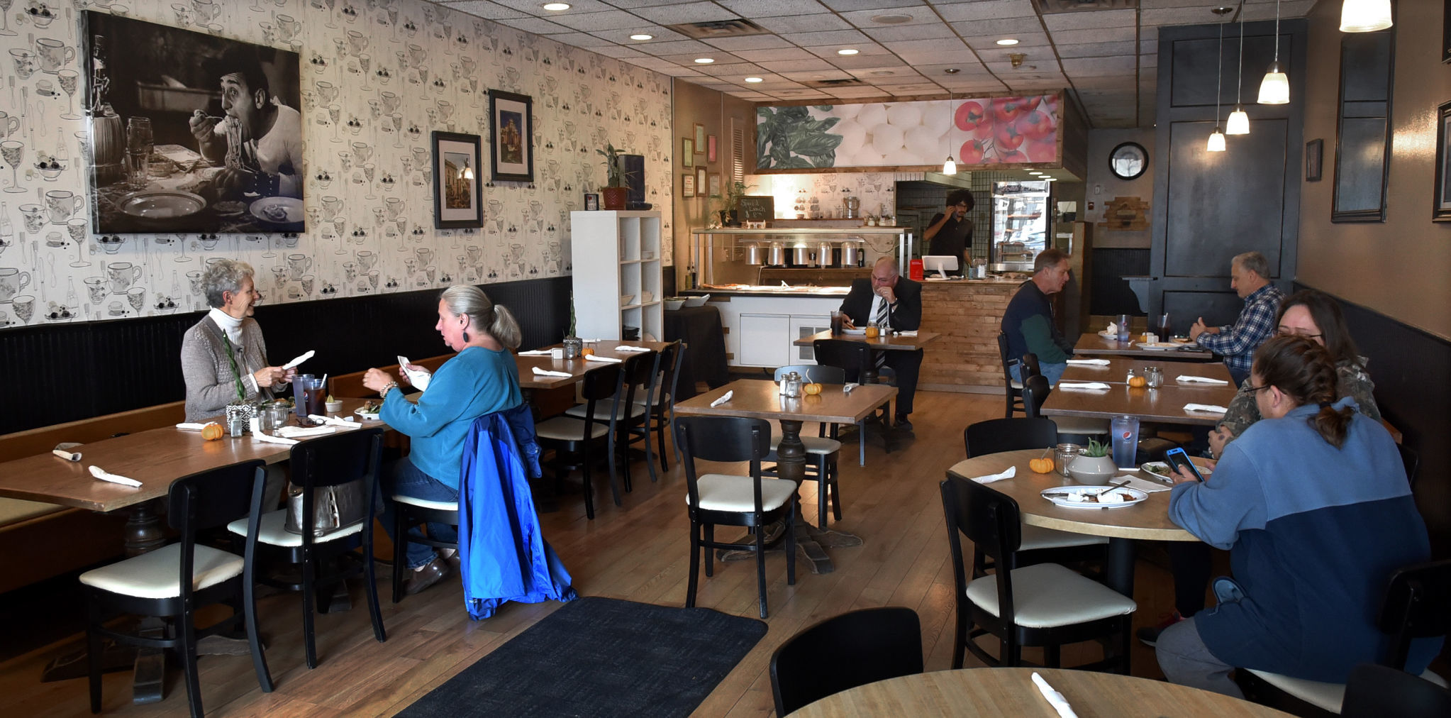 Gusto Bistro 5